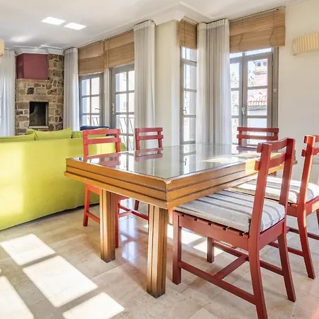 Glamorous Flat With Jacuzzi Near Hadrians Gate אנטליה